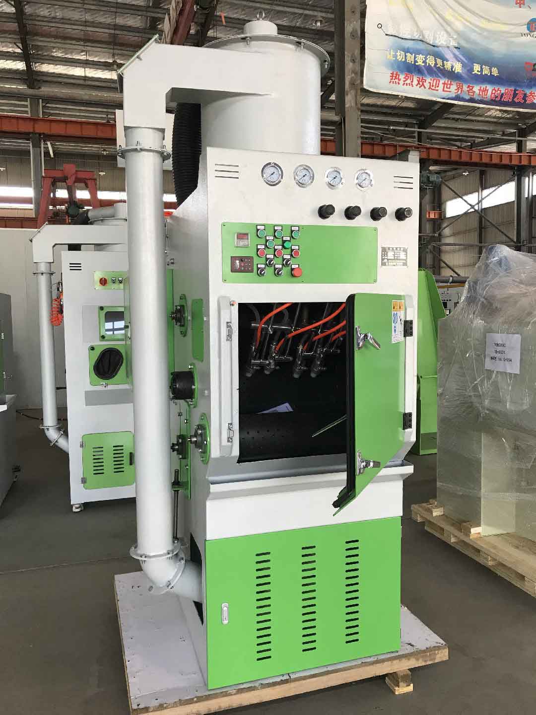五金件自动喷砂机，履带式喷砂机